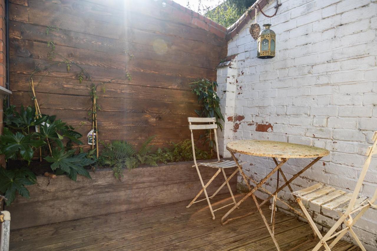 Hereford City - St Owens Terrace - Comfortable & Spacious Well Presented Three Storey House, Perfect For A Weekend Away & Exploring The City On Foot - Hosted By Rentmyhouse Eksteriør bilde