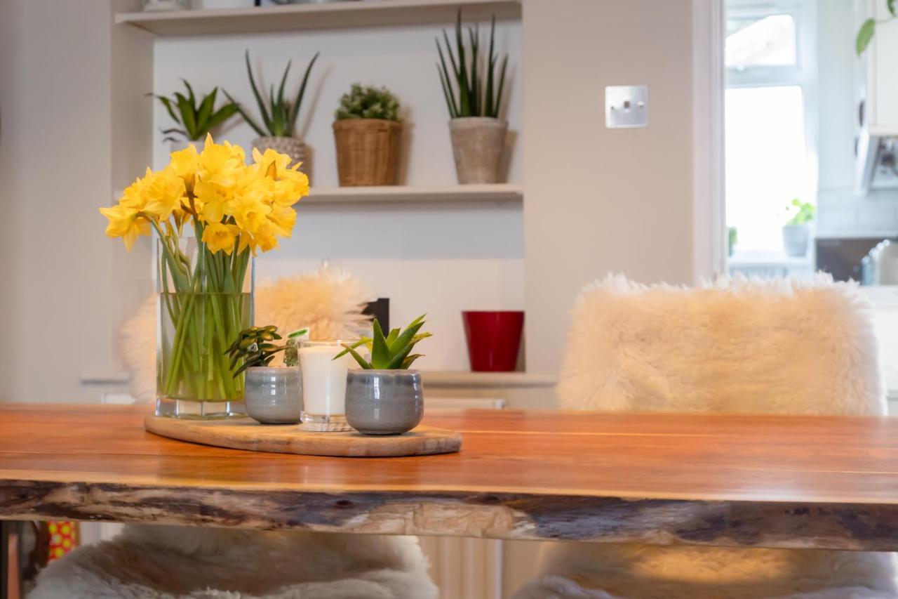 Hereford City - St Owens Terrace - Comfortable & Spacious Well Presented Three Storey House, Perfect For A Weekend Away & Exploring The City On Foot - Hosted By Rentmyhouse Eksteriør bilde