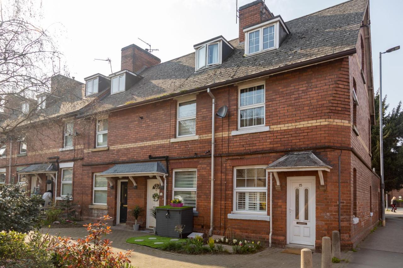 Hereford City - St Owens Terrace - Comfortable & Spacious Well Presented Three Storey House, Perfect For A Weekend Away & Exploring The City On Foot - Hosted By Rentmyhouse Eksteriør bilde
