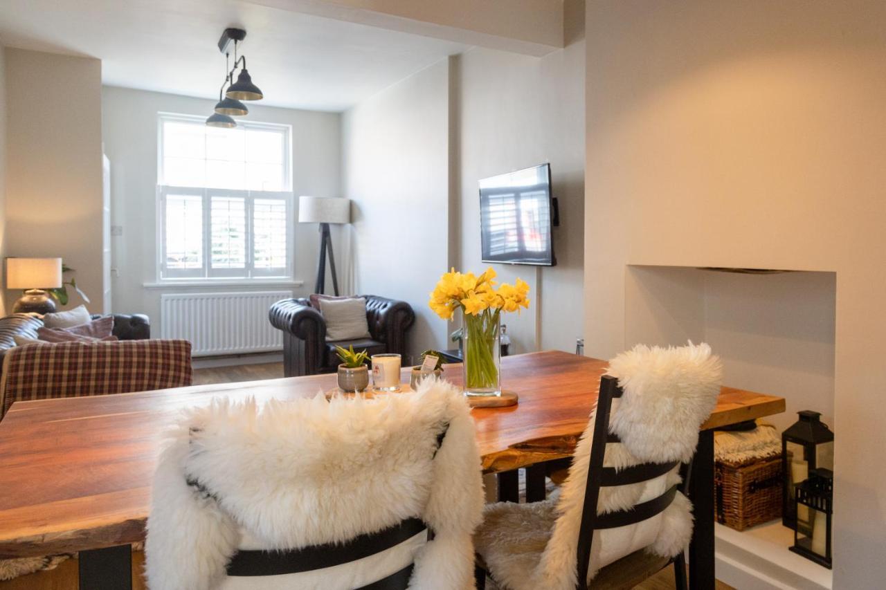 Hereford City - St Owens Terrace - Comfortable & Spacious Well Presented Three Storey House, Perfect For A Weekend Away & Exploring The City On Foot - Hosted By Rentmyhouse Eksteriør bilde