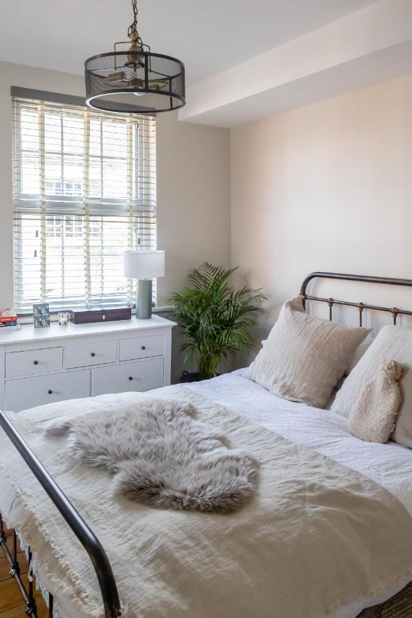 Hereford City - St Owens Terrace - Comfortable & Spacious Well Presented Three Storey House, Perfect For A Weekend Away & Exploring The City On Foot - Hosted By Rentmyhouse Eksteriør bilde
